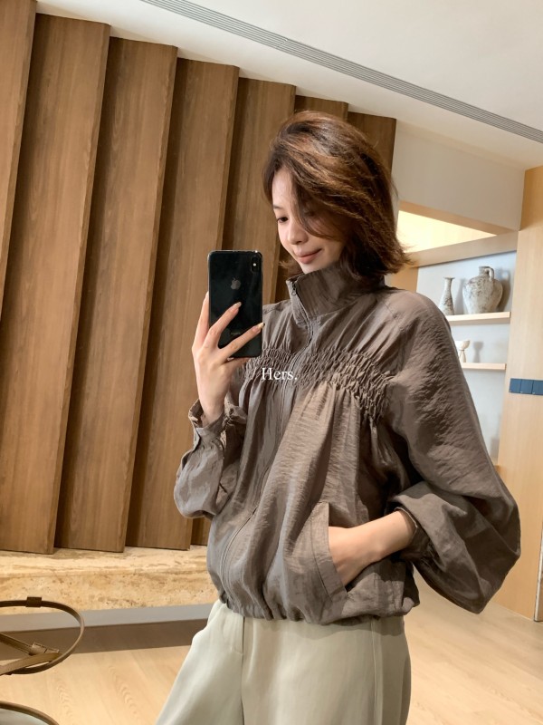 66835#플리츠 조직감 스탠드칼라