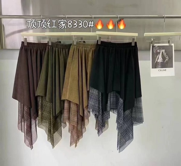 스웨이드 체크 랩 스커트