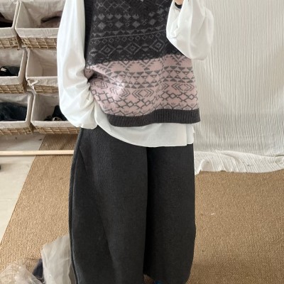 제카드 브이넥 조끼