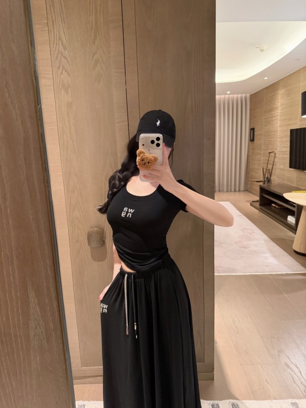 대왕 스팽글 티셔츠 & 미니스커